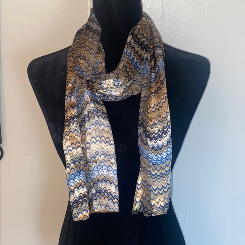 Multifunctional Scarf With Art Deco Wave Pattern In Gold, Tan, Blue